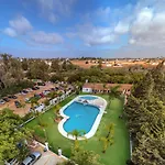 Campingplads & Glamping Conil Playa 3*