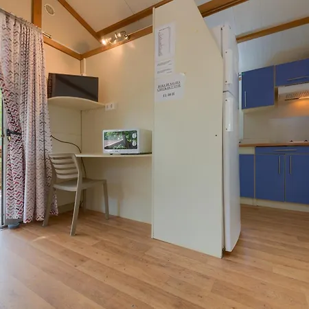 & Glamping Conil Playa 3*