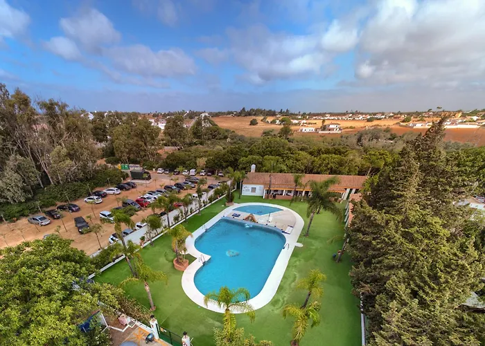 Camping & Glamping Conil Playa *