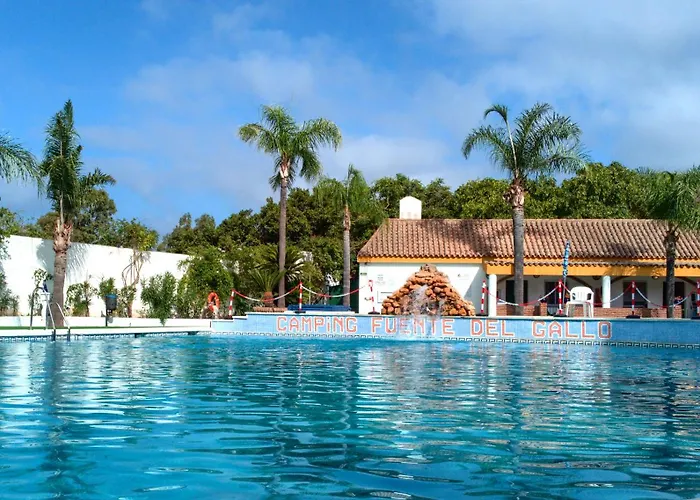& Glamping Conil Playa Camping *